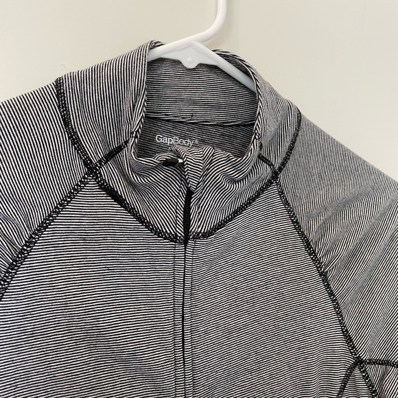 GREY GAP BODY DEFINE JACKET - Picture 8 of 8